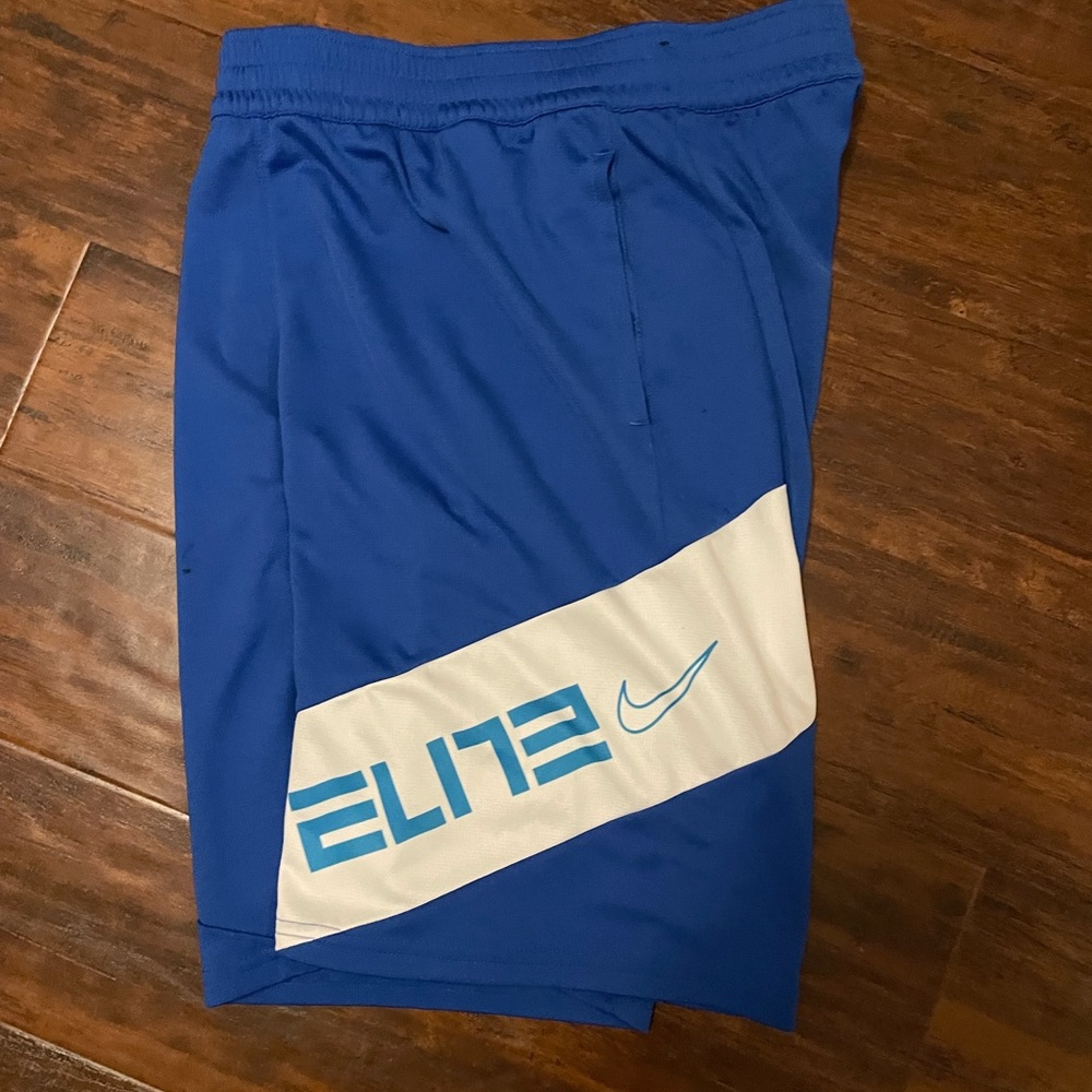 Boys (XL) Nike Elite Shorts